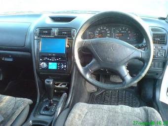 1999 Mitsubishi Galant Pics