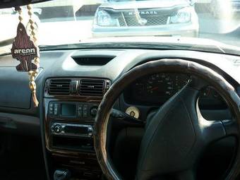 1999 Mitsubishi Galant Pictures