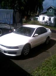 1999 Mitsubishi Galant Pictures