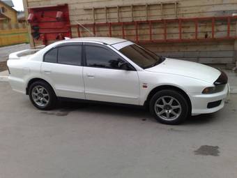 1999 Mitsubishi Galant Photos