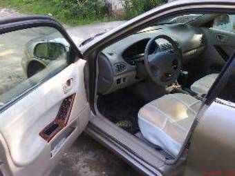 1999 Mitsubishi Galant Pictures
