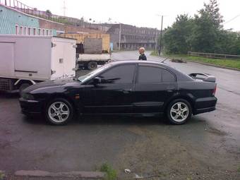 1999 Mitsubishi Galant Photos