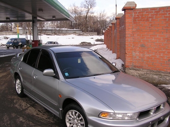 2000 Mitsubishi Galant