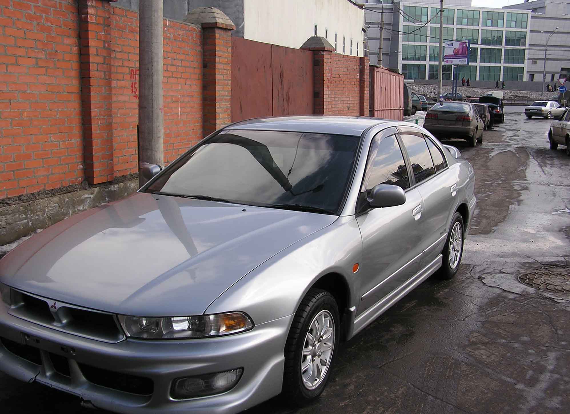 2000 Mitsubishi Galant