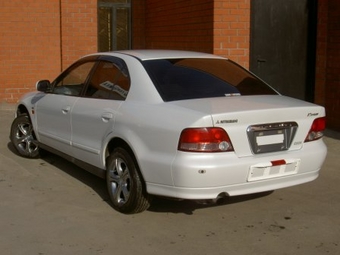 2000 Mitsubishi Galant