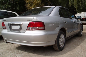 2000 Mitsubishi Galant