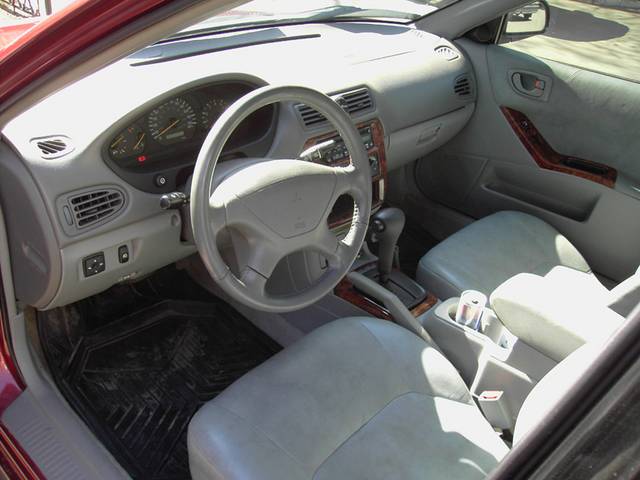 2000 Mitsubishi Galant