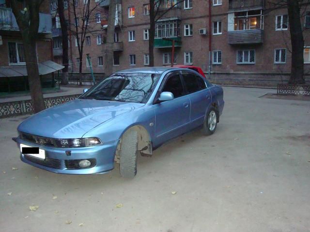 2000 Mitsubishi Galant