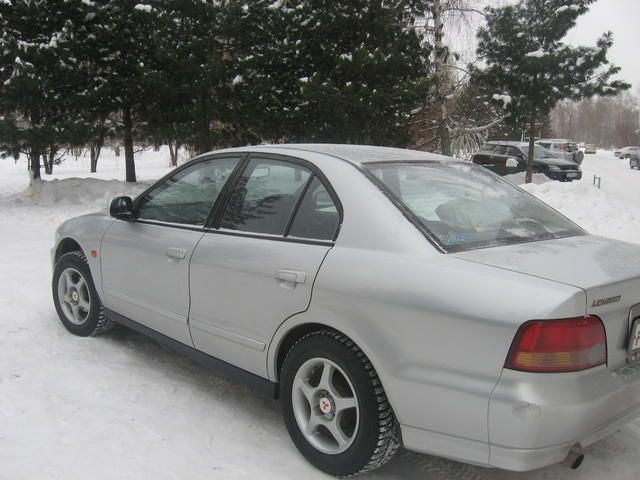 2000 Mitsubishi Galant