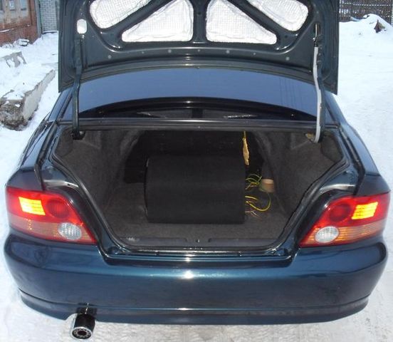2000 Mitsubishi Galant