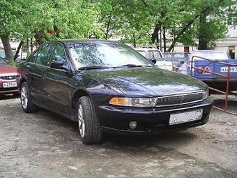 2000 Mitsubishi Galant Pics