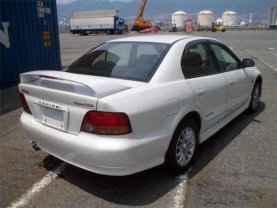 2000 Mitsubishi Galant Pics
