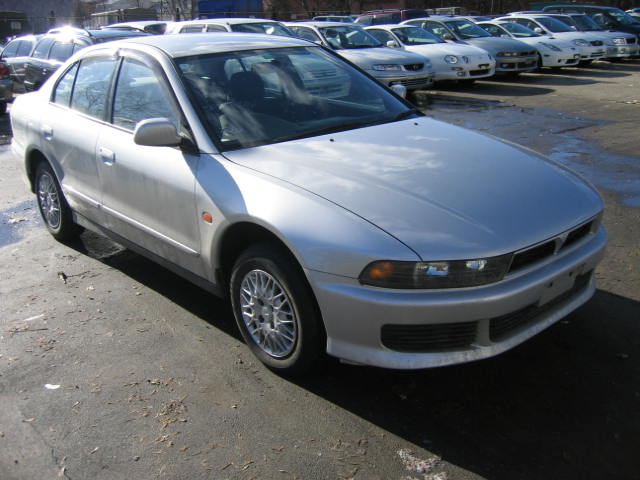 2000 Mitsubishi Galant Pics