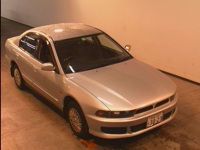 2000 Mitsubishi Galant Photos