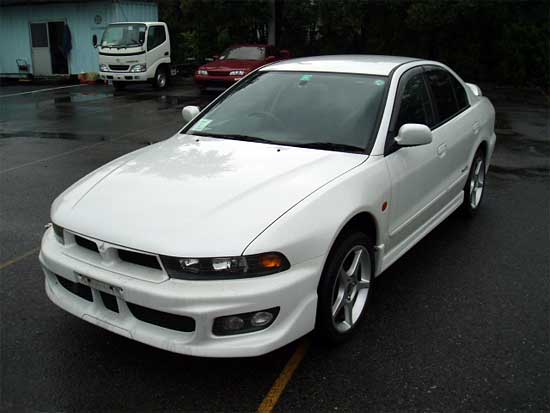 2000 Mitsubishi Galant Pictures