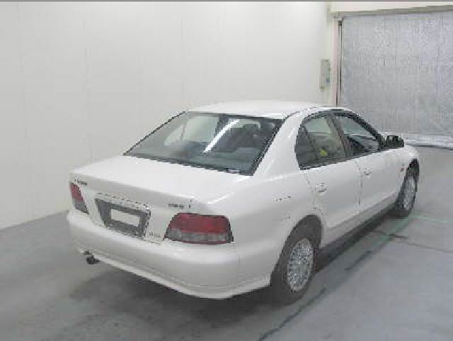 2000 Mitsubishi Galant Pictures