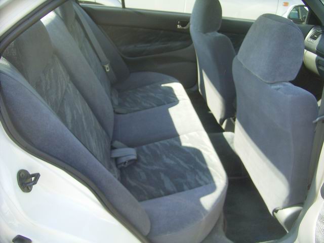 2000 Mitsubishi Galant Photos