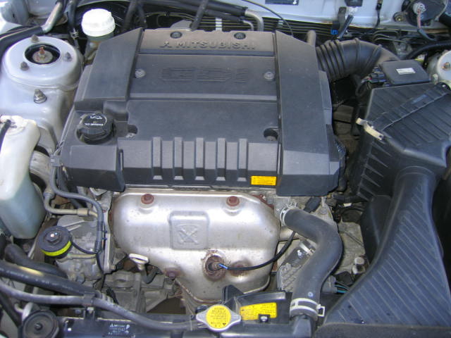 2000 Mitsubishi Galant Photos