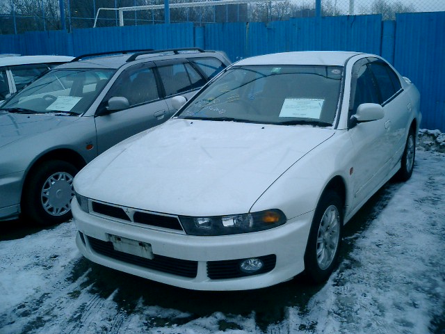 2000 Mitsubishi Galant Photos