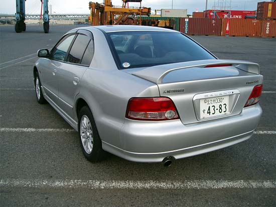 2000 Mitsubishi Galant Pictures