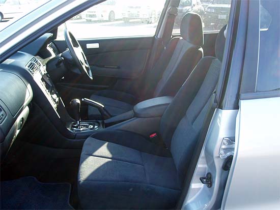 2000 Mitsubishi Galant Photos