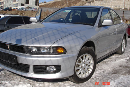 2000 Mitsubishi Galant Photos