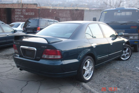 2000 Mitsubishi Galant Pictures
