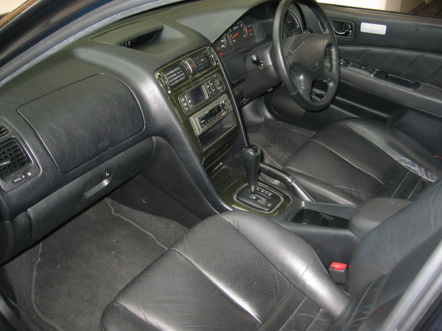 2000 Mitsubishi Galant Photos