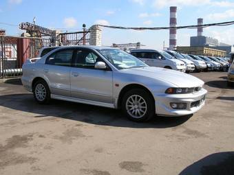 2000 Mitsubishi Galant Pics