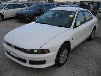 2000 Mitsubishi Galant Photos