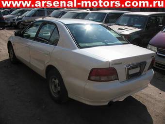 2000 Mitsubishi Galant Photos