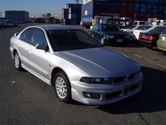 2000 Mitsubishi Galant Photos