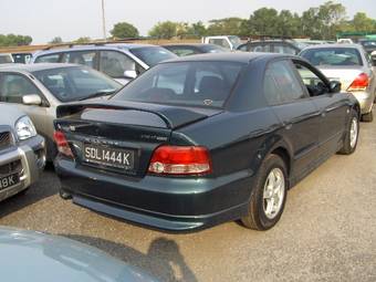 2000 Mitsubishi Galant Pictures