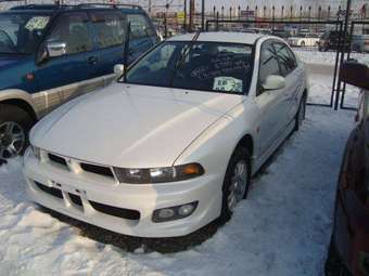 2000 Mitsubishi Galant Photos