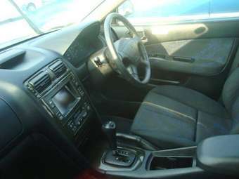 2000 Mitsubishi Galant Pictures