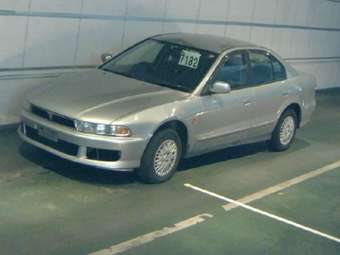2000 Mitsubishi Galant Pictures