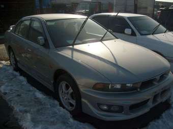 2000 Mitsubishi Galant Pictures