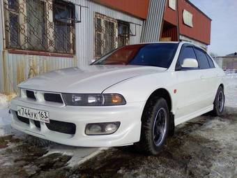 2000 Mitsubishi Galant Pictures