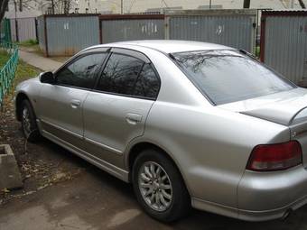 2000 Mitsubishi Galant Pictures