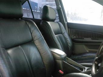 2000 Mitsubishi Galant Pictures