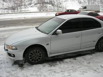 2000 Mitsubishi Galant Pictures