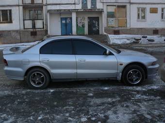 2000 Mitsubishi Galant Photos