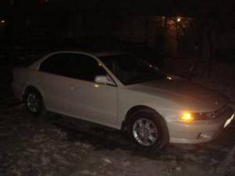 2000 Mitsubishi Galant Photos