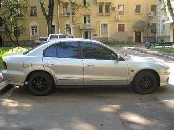 2000 Mitsubishi Galant Photos
