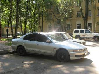 2000 Mitsubishi Galant Pictures