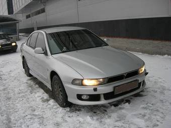 2000 Mitsubishi Galant Photos