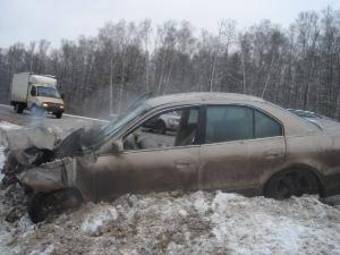 2000 Mitsubishi Galant Images