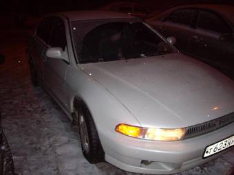 2000 Mitsubishi Galant Photos