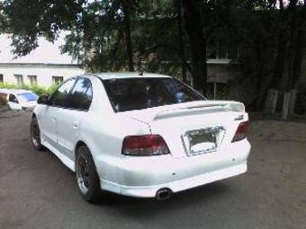 2000 Mitsubishi Galant Pictures