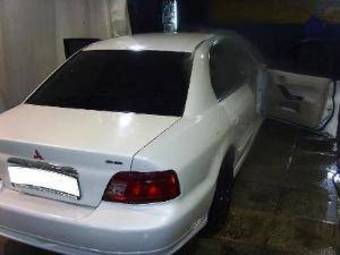 2000 Mitsubishi Galant Pics